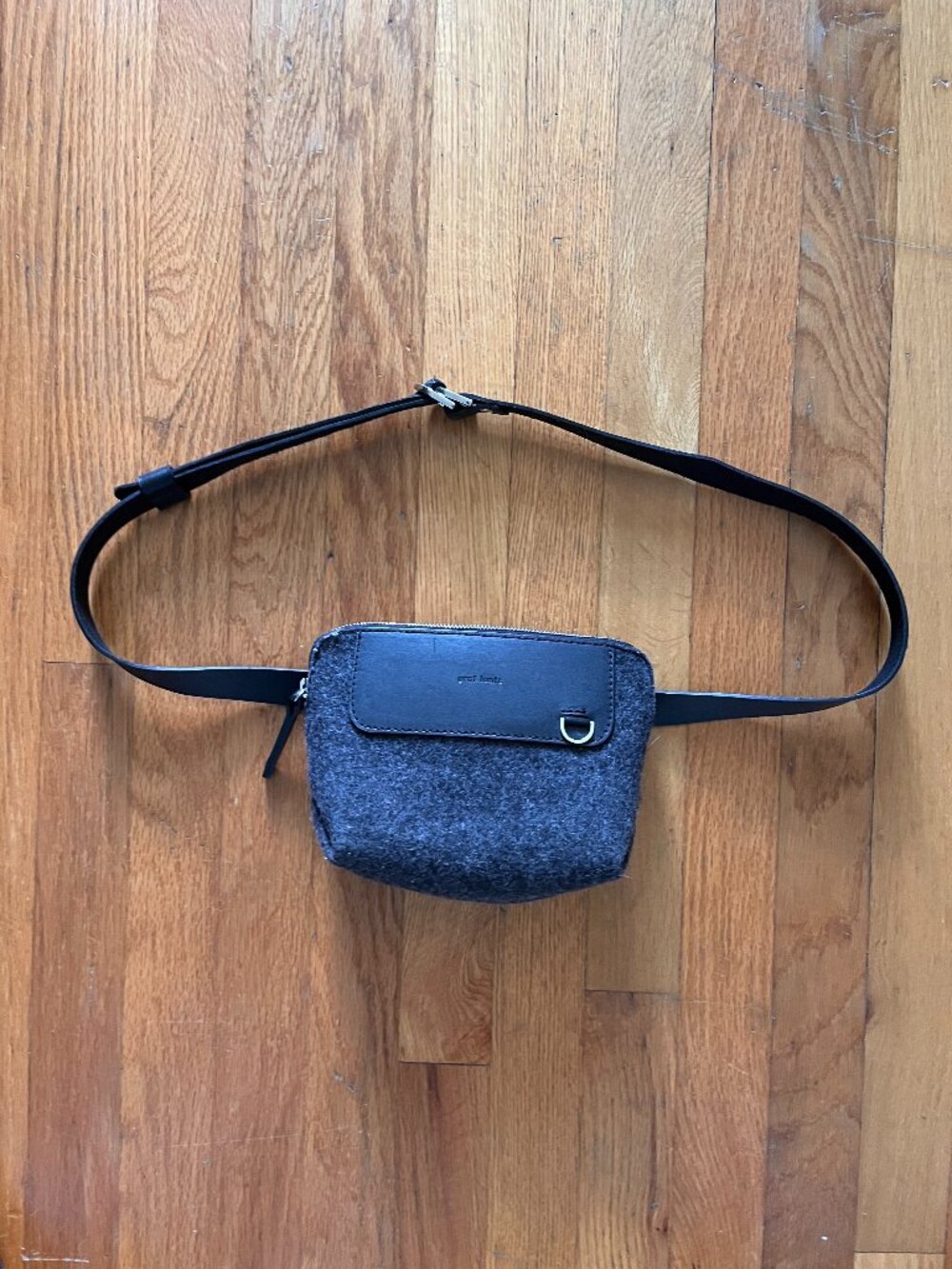 Graf Lantz Merino Wool Felt Belt Bag - charcoal